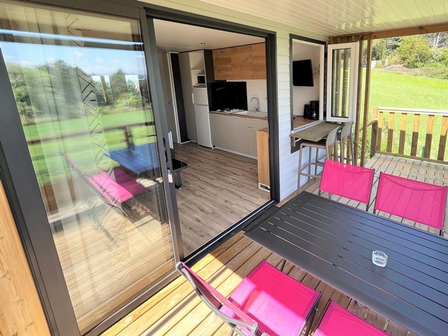 Mobilhome 4 personnes - Living Confort 27m² 2 chambres + terrasse couverte intégrée + climatisation + TV 2