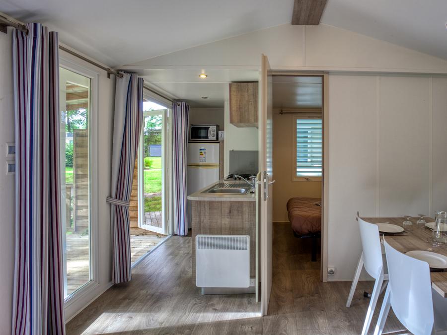 Mobilhome 6 personnes - Mobil-Home Confort 32m² Malaga - 3 chambres + Terrasse couverte, clim, TV, Lave-vaisselle 6 pers 9