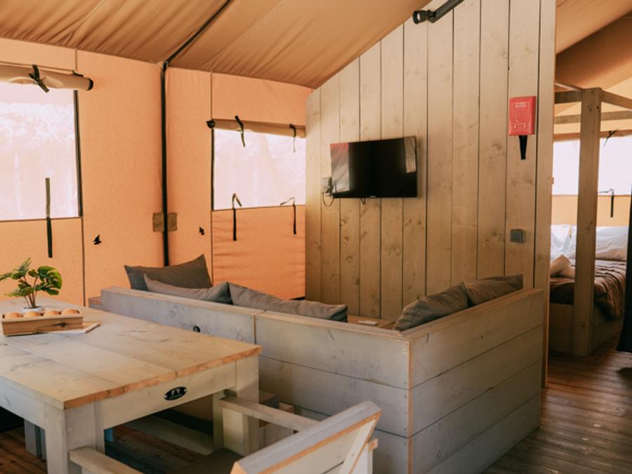 Tente en toile et en bois 5 personnes - Glamping Safari 1