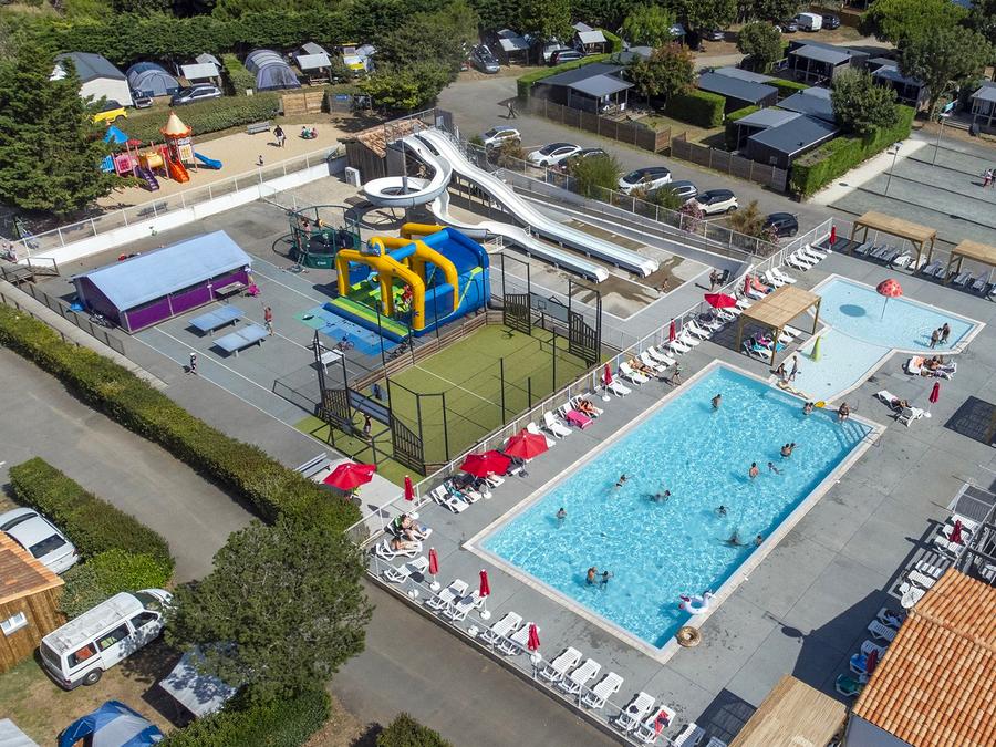 Flower Camping Les Ilates 4*
