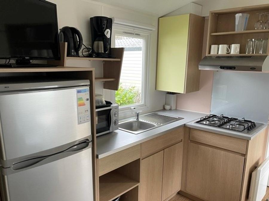 Mobilhome 6 personnes - Confort 28m² - 3 chambres - Grande terrasse - TV 2