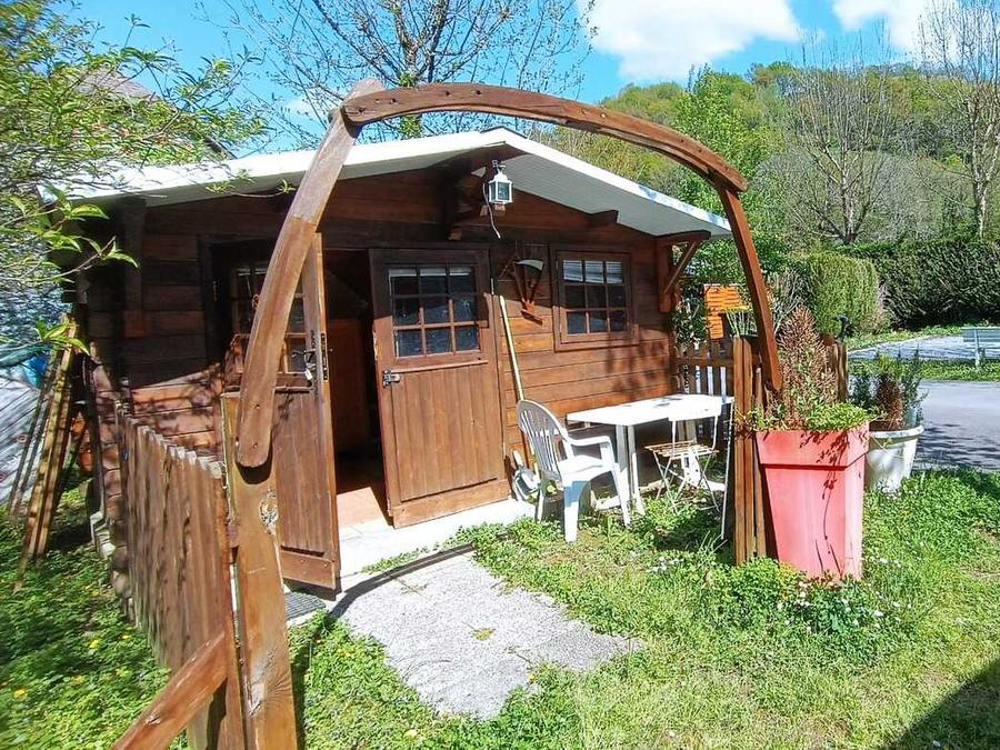 Chalet 2 personnes - Petit Chalet bois dortoir (sans cuisine, ni eau) 1
