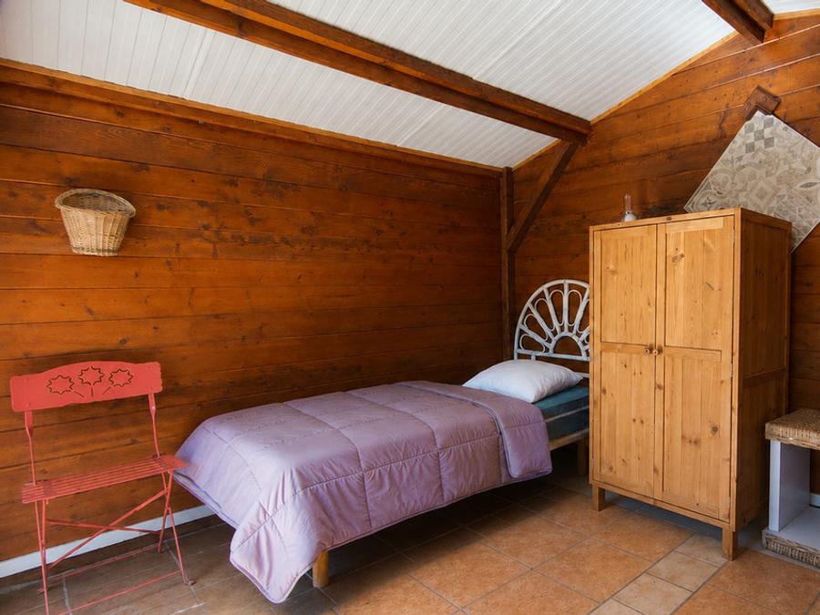 Chalet 2 personnes - Petit Chalet bois dortoir (sans cuisine, ni eau) 5