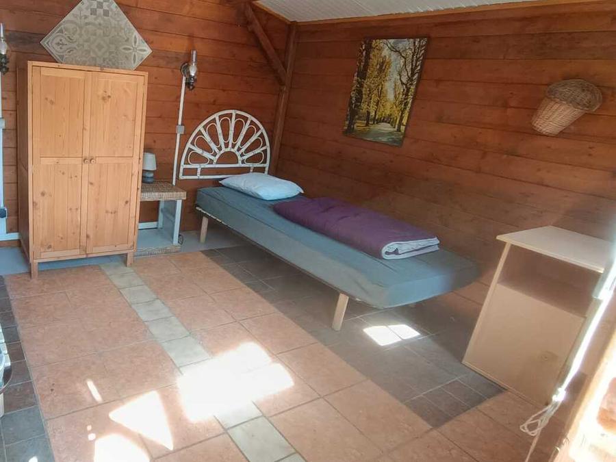 Chalet 2 personnes - Petit Chalet bois dortoir (sans cuisine, ni eau) 3