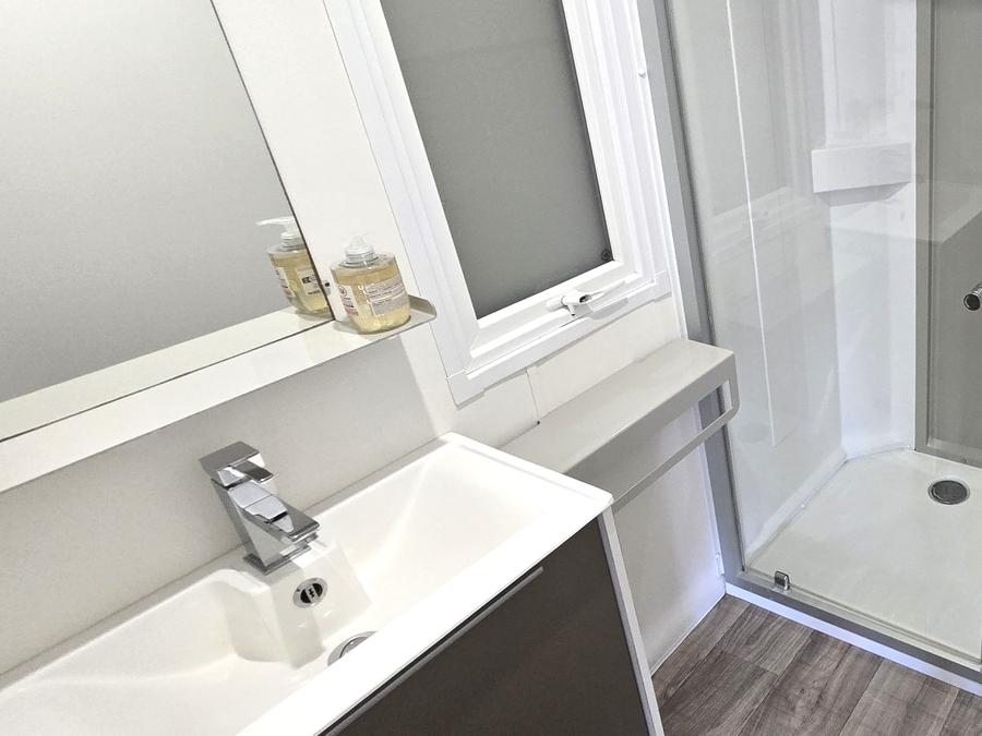 Mobilhome 4 personnes - Mobil-home MALAGA Confort avec terrasse intégrée 8 m² 4 pers 12