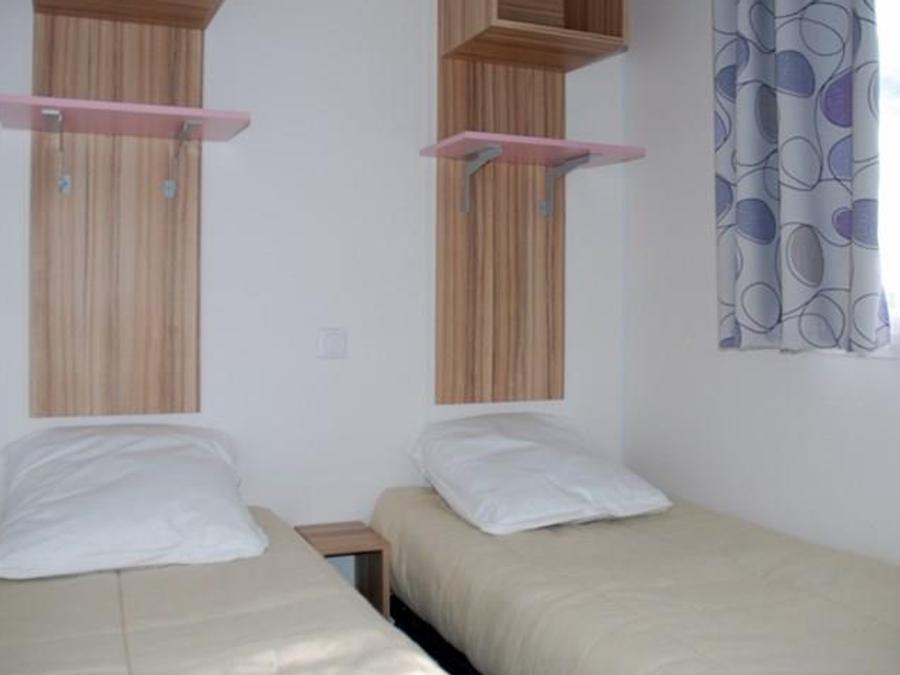 Mobilhome 4 personnes - Mobil-home MALAGA Confort avec terrasse intégrée 8 m² 4 pers 5