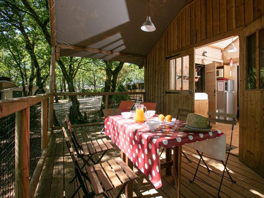 Hébergement 5 personnes - Cabane Perchée - 2 chambres 1