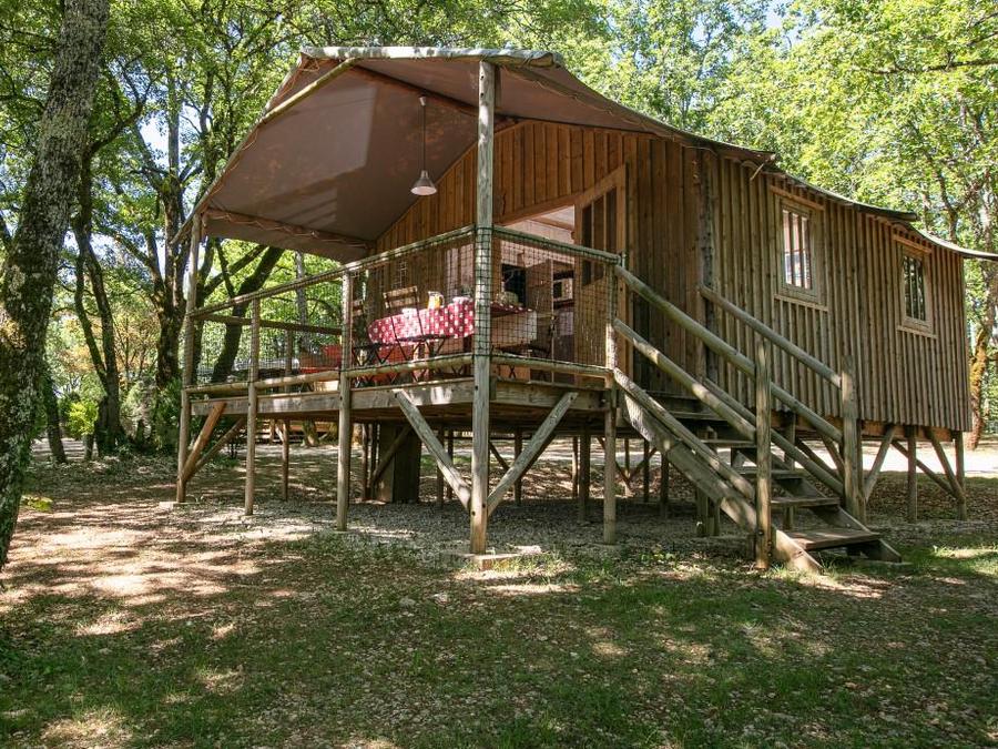 Hébergement 5 personnes - Cabane Perchée - 2 chambres 0