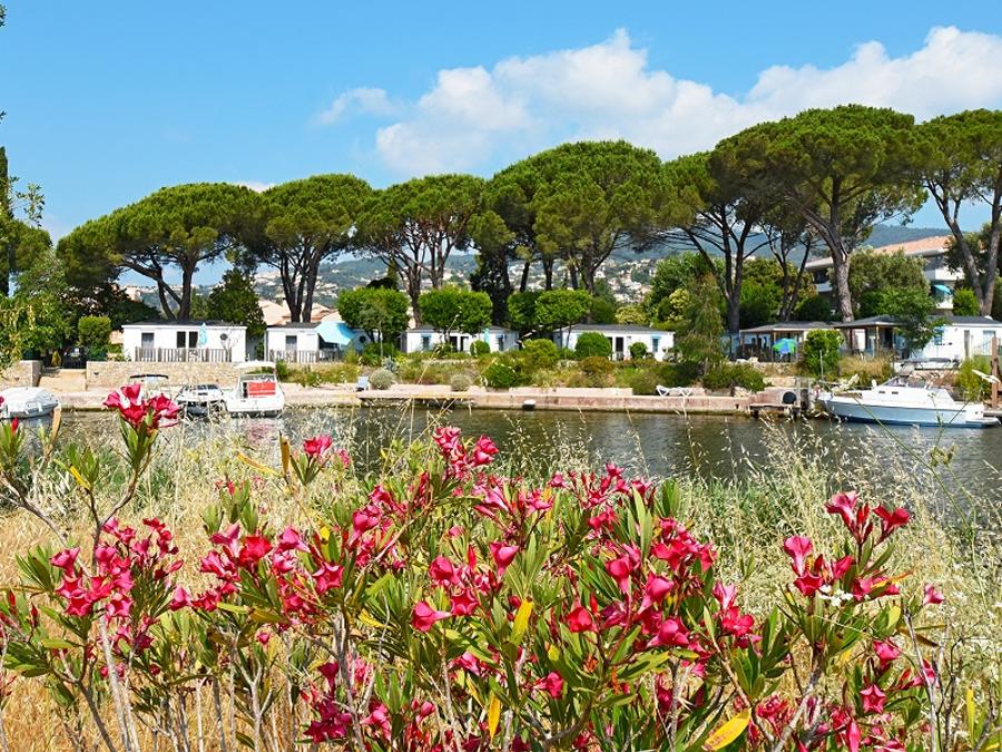 Camping Les Cigales, 4*
