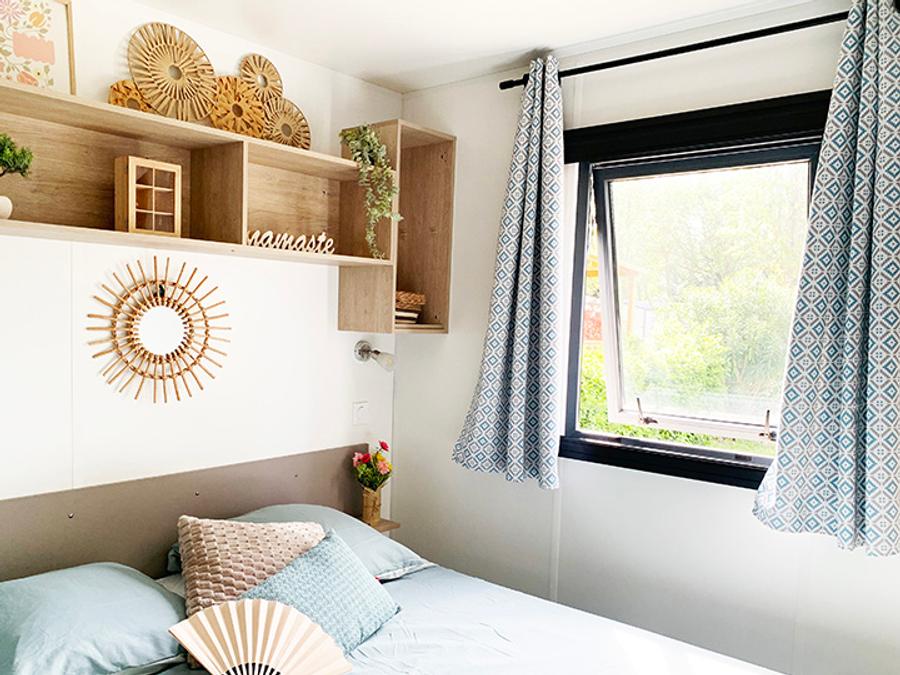 Mobilhome 4 personnes - PREMIUM 30m² - 2 chambres - TV - lave-vaisselle - climatisation - terrasse 11