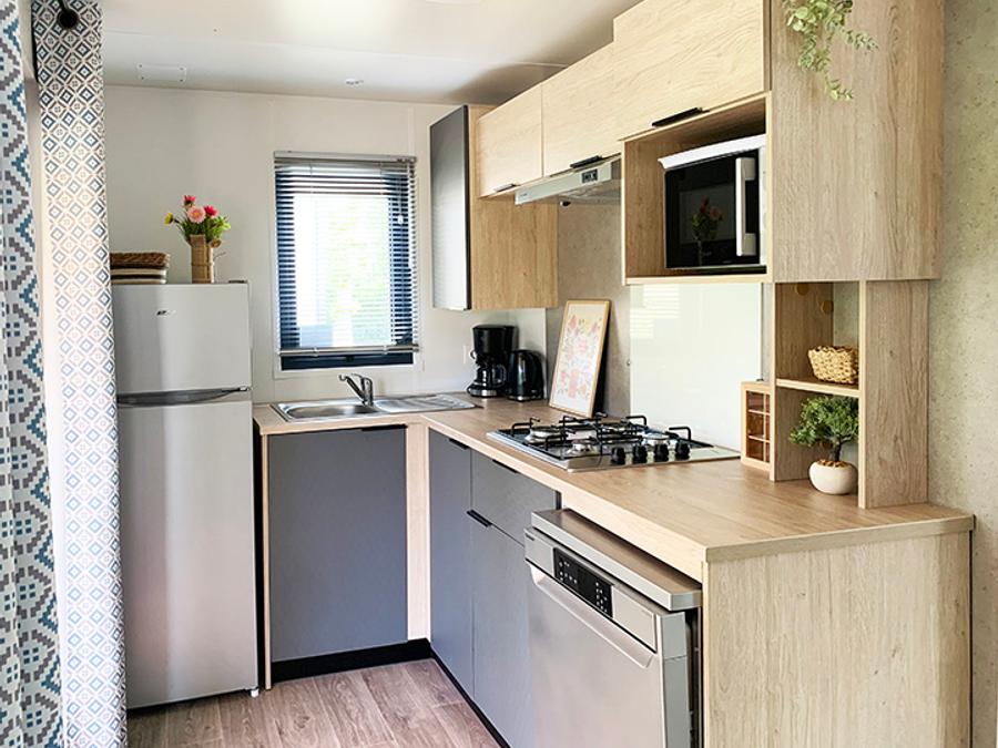 Mobilhome 4 personnes - PREMIUM 30m² - 2 chambres - TV - lave-vaisselle - climatisation - terrasse 4