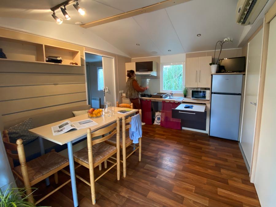 Mobilhome 4 personnes - Mobilhome adapté personne à mobilité réduite- 2CH 1SDB-TV 3