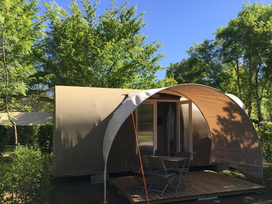 Bungalow toilé 4 personnes - COCO SWEET, sans sanitaires 1