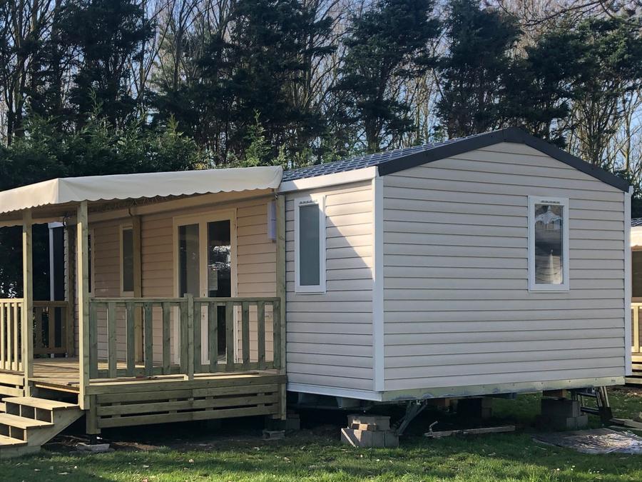 Mobilhome 6 personnes - Confort 33m² avec terrasse couverte 3 chambres +TV 0