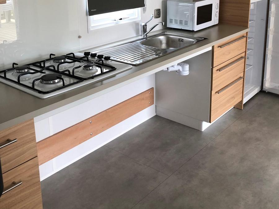 Mobilhome 4 personnes - Confort 27m² PMR 2 chambres dont terrasse + TV 1