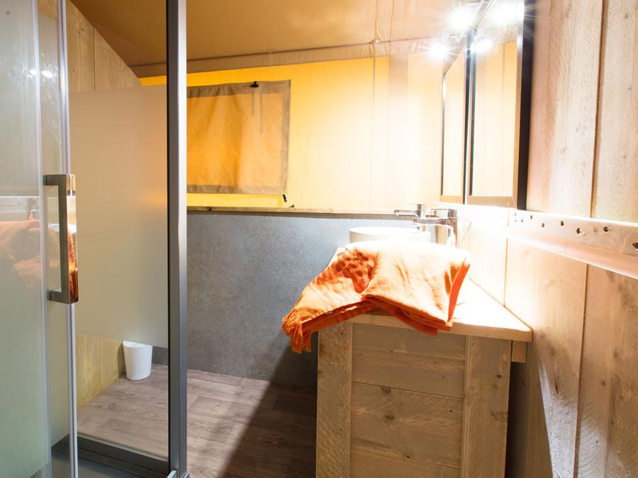 Tente en toile et en bois 8 personnes - ECOLUXE - 3 chambres 4