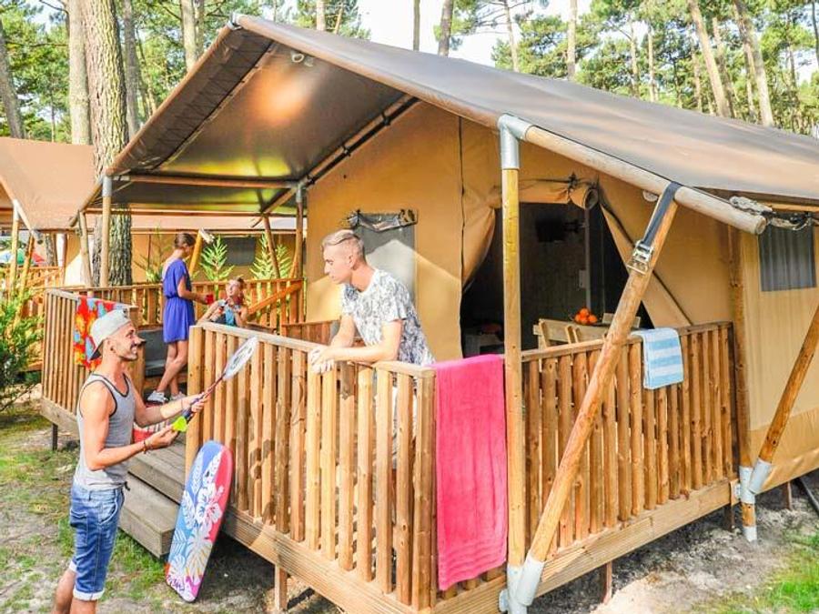 Tente en toile et en bois 8 personnes - ECOLUXE - 3 chambres 5