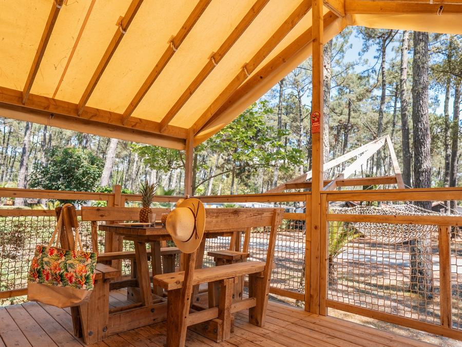 Tente en toile et en bois 5 personnes - CABANE sur pilotis 7