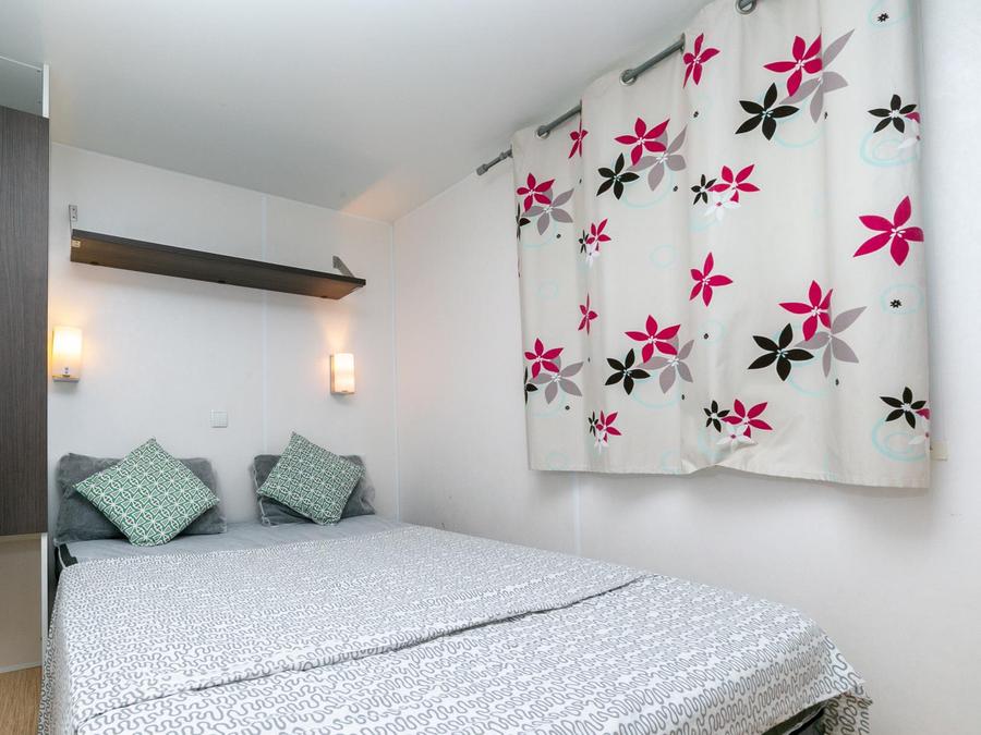Mobilhome 4 personnes - MH2 Confort* 27 m² + lit double en 160, avec sanitaires 4
