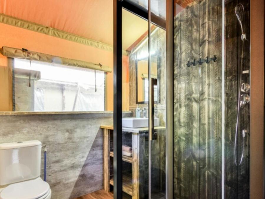 Tente en toile et en bois 5 personnes - Lodge 3 Pièces 5 Personnes 9