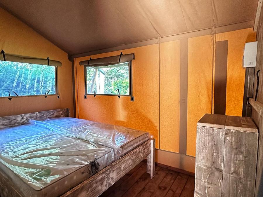 Tente en toile et en bois 4 personnes - Wood Lodge Premium Spa 12