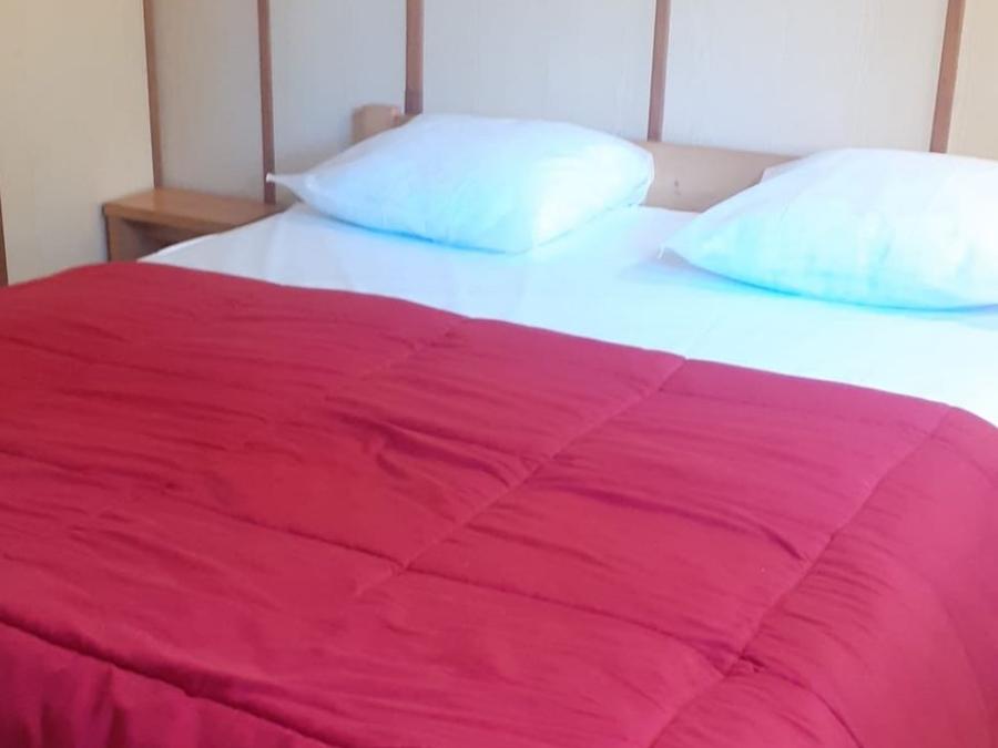 Chalet 2 personnes - 1 chambre 4