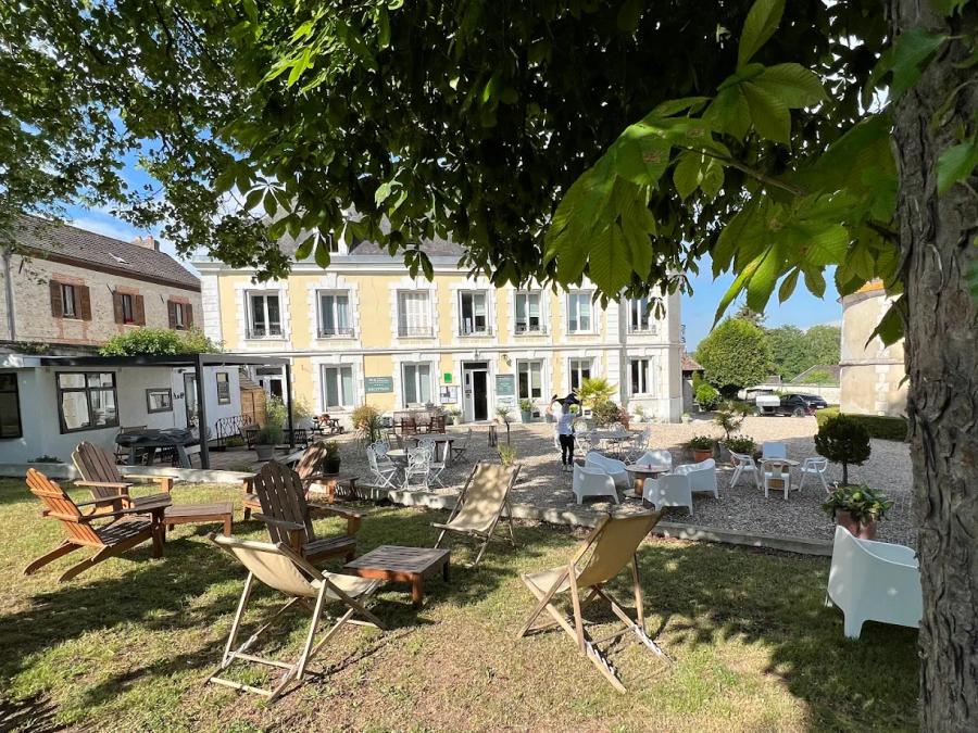 Camping Chateau de Bouafles 4*