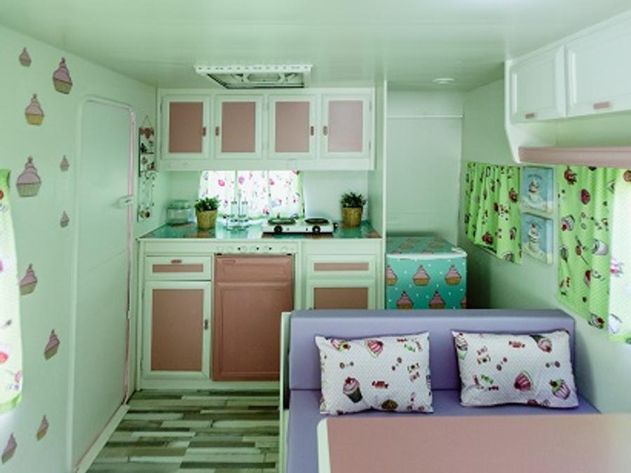 Caravane 4 personnes - ROSE CUPCAKE, sans sanitaires 3