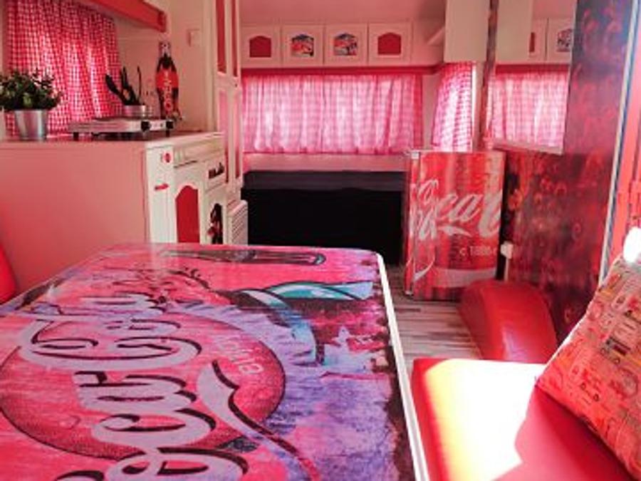Caravane 4 personnes - COLA, sans sanitaires 2