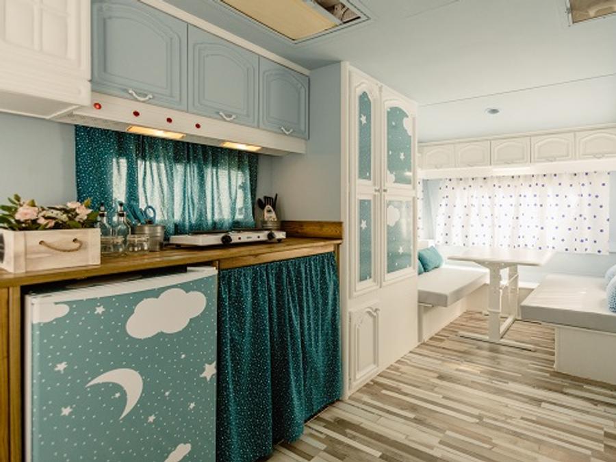 Caravane 4 personnes - 32 SKY BLUE sans sanitaires 1