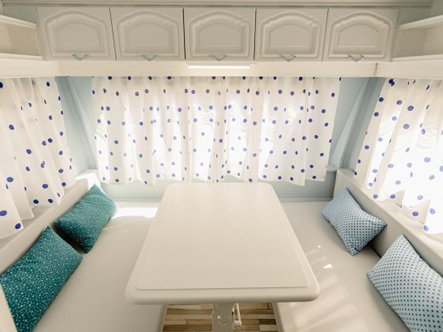 Caravane 4 personnes - 32 SKY BLUE sans sanitaires 5