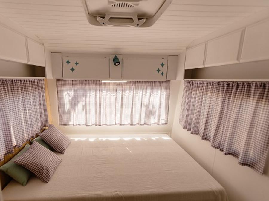 Caravane 4 personnes - 37 RAINBOW sans sanitaires 3
