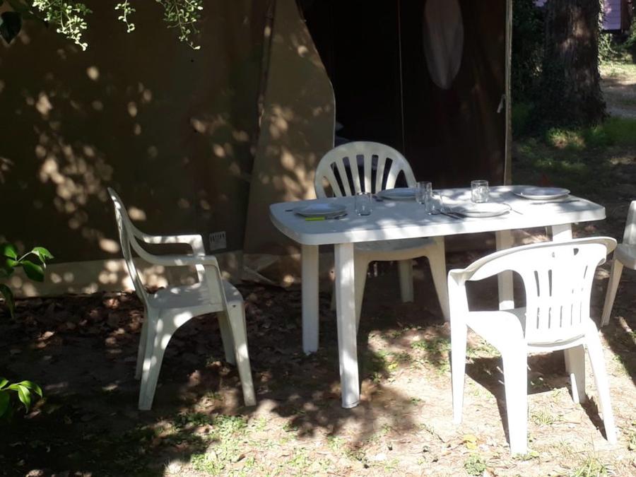 Tente en toile et en bois 4 personnes - Les Muguets - 4 personnes 2