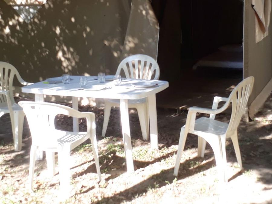 Tente en toile et en bois 4 personnes - Les Muguets - 4 personnes 1