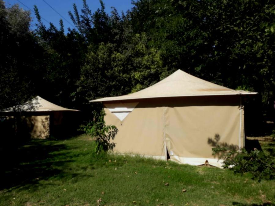 Tente en toile et en bois 4 personnes - Les Muguets - 4 personnes 0