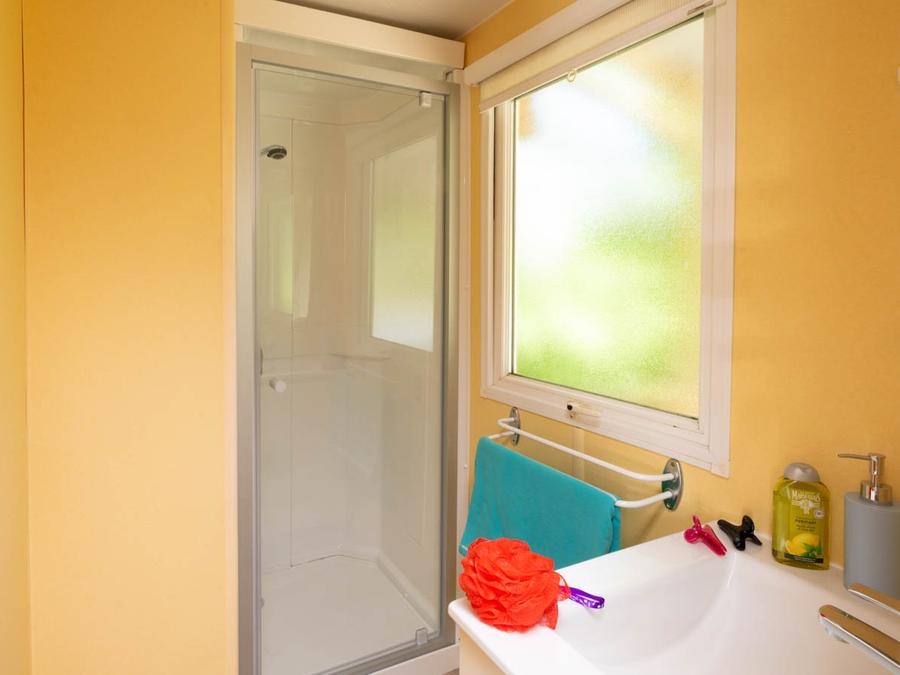 Mobilhome 4 personnes - CLASSIQUE TERRASSE COUVERTE 27M² dim/dim 6