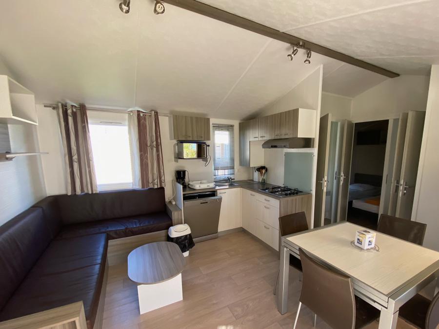 Mobilhome 7 personnes - Premium - 36m² (3 ch. 6p) 2 sdb + Terrasse couverte 2