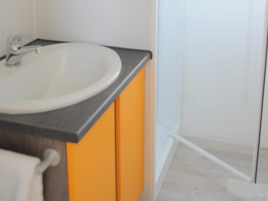 Mobilhome 6 personnes - DECLICK avec terrasse semi-couverte 4