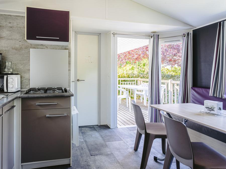 Mobilhome 4 personnes - Mobil home Cottage intégré 27.5m² (2 chambres) (+ de 13 ans) + terrasse intégrée+ TV 4 pers 10