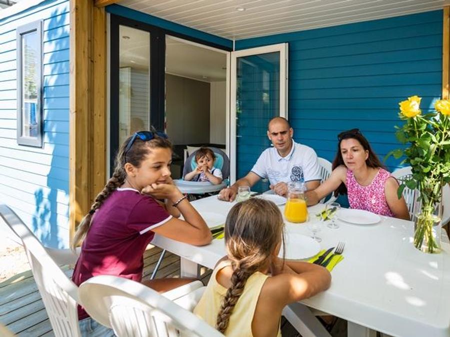 Mobilhome 4 personnes - Mobil-home Horizon 27.5m² (2 chambres) (- de 8 ans) + terrasse intégrée + TV 4 pers 1
