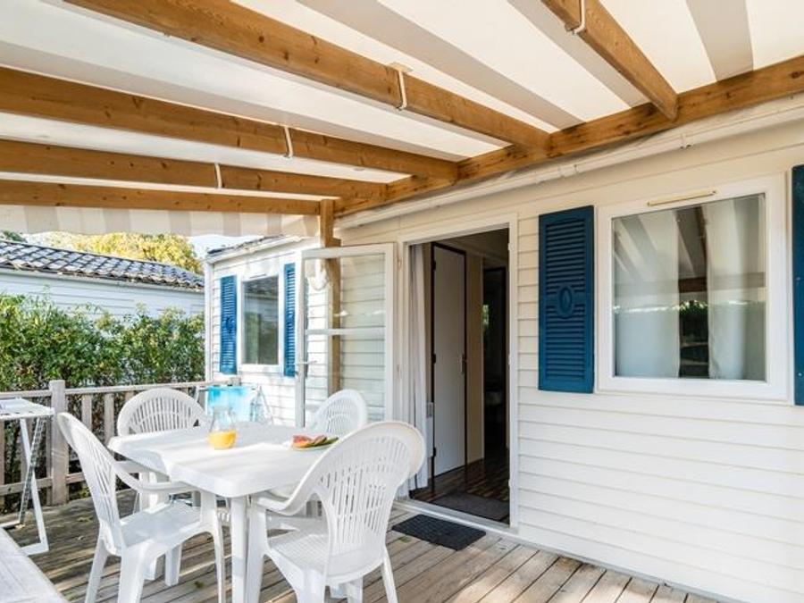 Mobilhome 2 personnes - Mobil-home Plage 18.6m² (+ de 10 ans) (1 chambre) + Terrasse bois semi-couverte + TV 2 pers 2