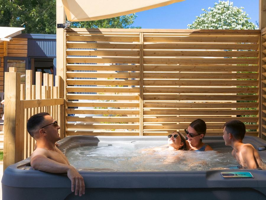 Mobilhome 4 personnes - Mobil-home Premium 2ch. avec spa (33m²) 4 pers 2