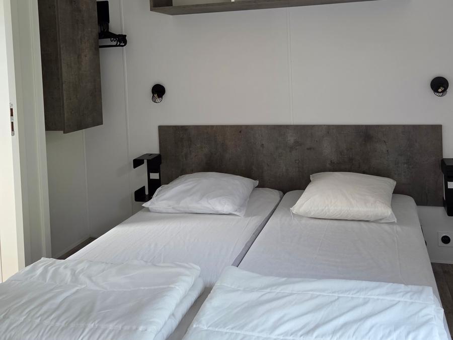 Mobilhome 4 personnes - Nirvana Duo 33m² 2 salles d'eau/terrasse semi couverte. 15