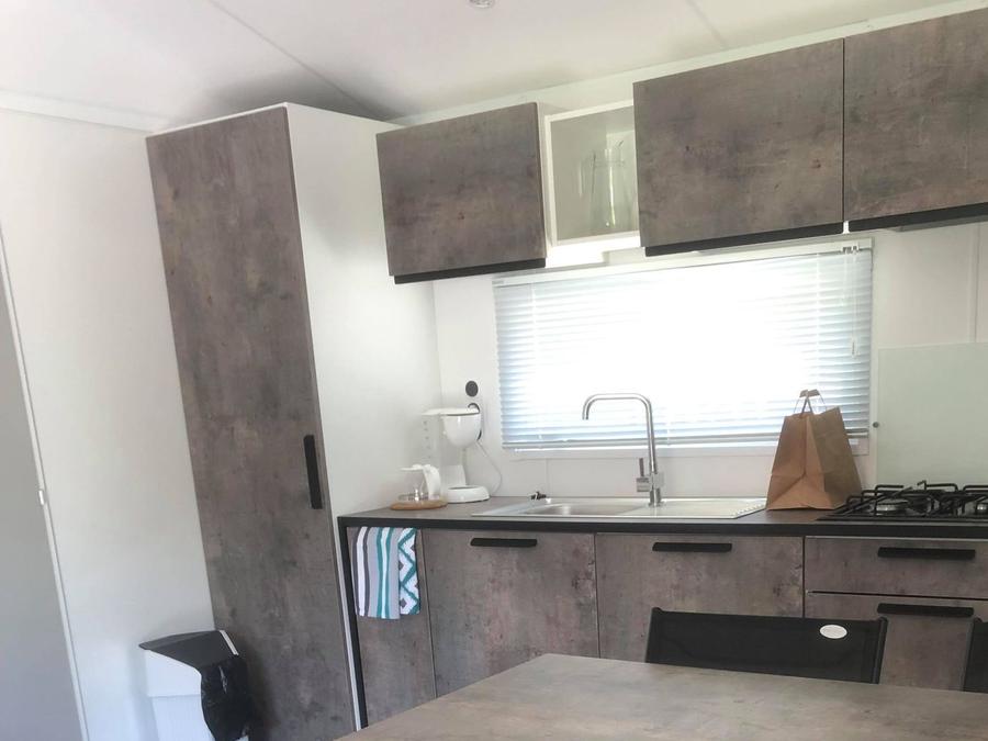 Mobilhome 4 personnes - Nirvana Duo 33m² 2 salles d'eau/terrasse semi couverte. 4