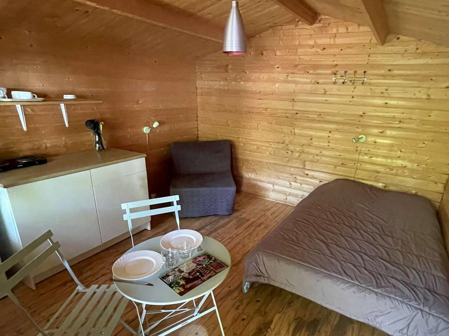 Chalet 2 personnes - 1 pièce 12m² - sans sanitaires 6