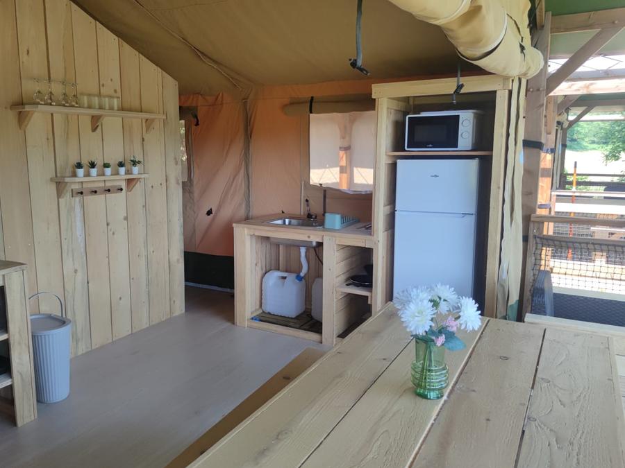 Lodge 4 personnes - Grande Tente Lodge Glamping 42M2 5
