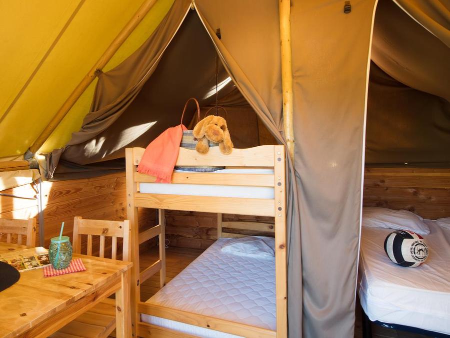 Bungalow toilé 4 personnes - LODGE CANADIENNE sans sanitaires 2