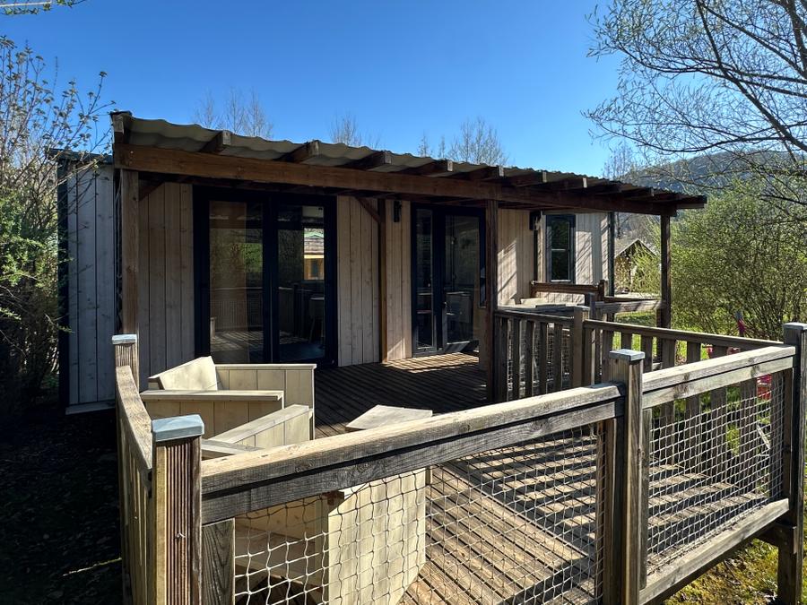 Mobilhome 4 personnes - Cottage Mahaut Prestige - 32m² - 2 chambres, salle d'eau XXL, Raffinement et modernité 2