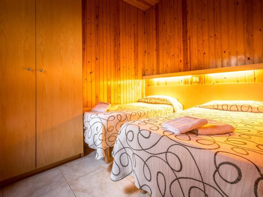 Chalet 4 personnes - S150 - CLIM - TV - DRAPS - MENAGE FINAL 4