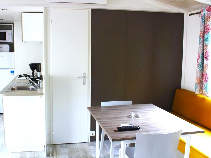 Mobilhome 6 personnes - S-2300 7